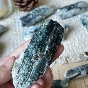 Wholesale Natural <b>Crystal</b> Mineral Specimen High Quality Rough Green Blue Kyanite <b>Raw</b> Semi Precious Stone for Home Decor Gift - Product Image 2