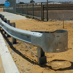 Barrera de Protección para Carreteras con Extremo Redondeado, Galvanizada por Inmersión en Caliente, para Barandilla de Autopista - Product Image 3