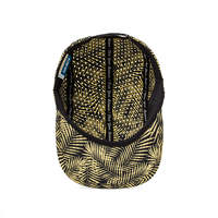 Gorra de running personalizada de 5 paneles, impermeable, de poliéster, con perforaciones cortadas a láser, visera personalizada, logo reflectante, gorra perforada para ciclismo.