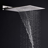 Ensemble de douche moderne en laiton chromé poli avec mitigeur monocommande, fonction massage, pluie et cascade, et système de bain encastré