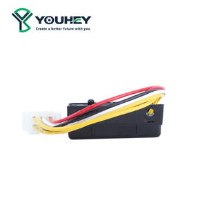 Régulateur de tension automatique (AVR) NC-73 708045 NC-77(A) 20304 pour groupes électrogènes diesel monophasés, en cuivre, avec affichage LED - Product Image 4