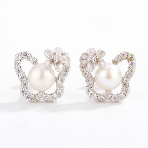 Élégantes boucles d'oreilles clous en argent S925 avec feuille et perle d'eau douce, zircon, bijoux délicats pour femme, cadeau de mariage ou de mariée - Product Image 1