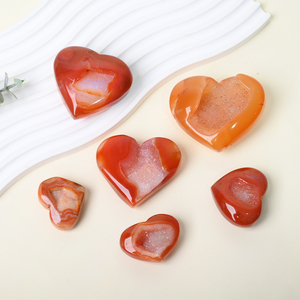 หินคริสตัลธรรมชาติแกะสลักรูปหัวใจสำหรับสะสม ขายส่ง - Product Image 1