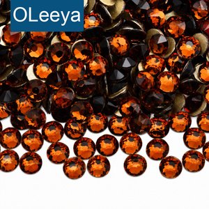 OLeeya Premium 2088 Xirius 16 Cut Facet, Pedrería de Cristal de Vidrio con Reverso Plano, No Termofijable, para Prendas y Uñas, Venta al por Mayor - Product Image 1