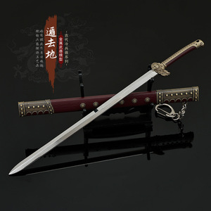 Set di Portachiavi e Spilla a Forma di Spada da 22 cm del Gioco Dangtang Shuanglong: Spada del Viaggio Sotterraneo, Modello di Arma in Miniatura Personalizzato - Product Image 6