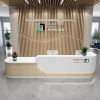 Bureau de réception moderne simple en bois pour immeubles de bureaux Caissier personnalisable Service de bienvenue Bureau de bar pour hôtels de luxe