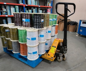 สายไฟทองแดงหุ้มฉนวน PFA ทนความร้อน UL10486 18 20 22 24 26 28 30AWG ลวดนิกเกิลยืดหยุ่น - Product Image 4