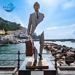 Incredibile Scultura in Bronzo del Viaggiatore a Grandezza Naturale, Statua di <span class=keywords><strong>Bruno</strong></span> in Piedi in Vendita - Product Image 3