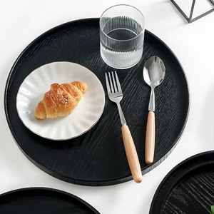 <span class=keywords><strong>Plateau</strong></span> de service rond en bois extra large avec bords surélevés antidérapants pour le café, le thé, les fêtes, le bar, la <span class=keywords><strong>cuisine</strong></span>. Design élégant de plat à servir. - Product Image 2