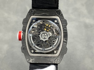 Montre mécanique pour homme de luxe, fabriquée à la main, de qualité supérieure et conçue par des designers. Montre pour homme élégante et polyvalente. - Product Image 3