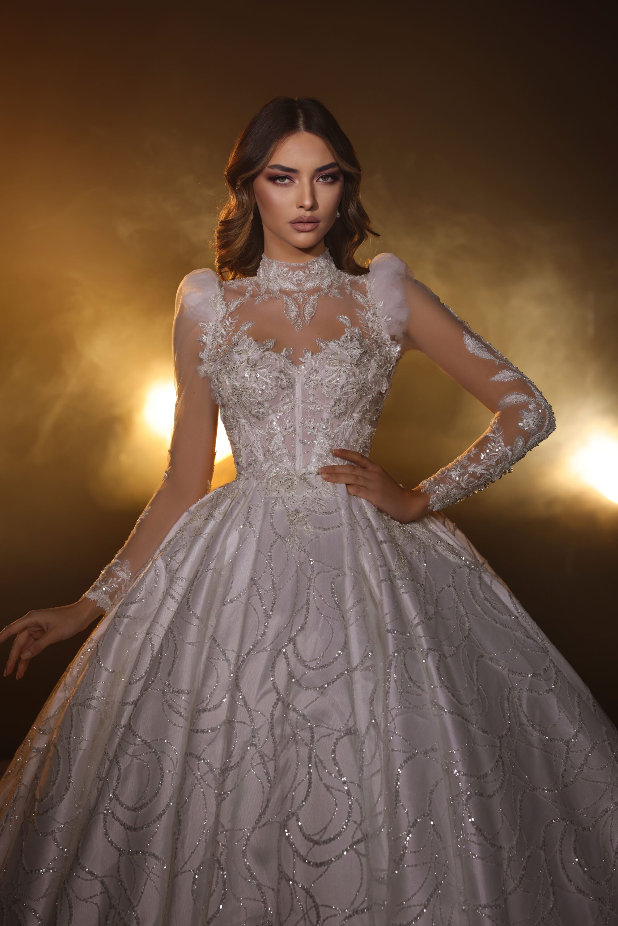 Elegant 2024 Wedding Dresses - Luxury Long Tail Bridal Gowns