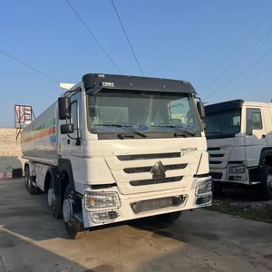 <span class=keywords><strong>Camion</strong></span>-<span class=keywords><strong>citerne</strong></span> diesel Sinotruk Howo 8x4 d'occasion, 371 ch, transporteur de carburant, capacité de 30 m3 - Product Image 4