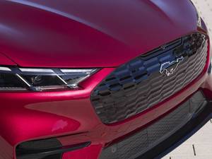 Ford <span class=keywords><strong>Mustang</strong></span> Mach-<span class=keywords><strong>E</strong></span> New Energy VUS | Aménagement 5 portes 5 places et technologie intelligente pour les voyages en famille - Product Image 4