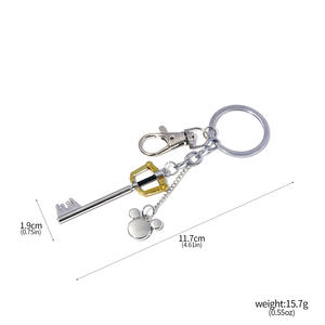 9 Design Game <span class=keywords><strong>Kingdom</strong></span> <span class=keywords><strong>Hearts</strong></span> Porte-clés Sora Arme Lame Oubliée Pendentif en Métal Combinaison Porte-clés - Product Image 6