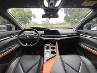 Chang'an UNI-T 2022 d'occasion, deuxième génération, 1.5T Turbo, SUV essence automatique confortable avec sièges en cuir – Vente en gros à prix abordable