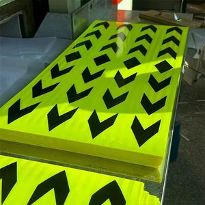 5cm * 90cm fluorescente amarillo negro reflectante flecha pegatina cinta autoadhesiva que brilla en la oscuridad pegatinas reflectantes para camión - Product Image 4