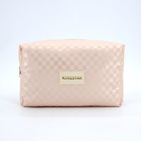 Sacs cosmétiques personnalisés en gros, doux et moelleux, sacs cosmétiques gonflés, logo personnalisé en vrac, pochette de maquillage avec fermeture éclair
