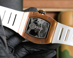 Version en alliage de titane, montres serties de diamants, à la pointe de la tendance, sportives et élégantes, montres de classe mondiale - Product Image 6