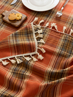 Nappe à carreaux écossais orange automne avec pompons, housse de table rectangulaire lavable, décoration de table vintage pour l'automne et Noël