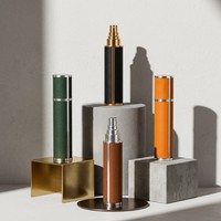 Atomiseur de parfum de voyage cylindrique en cuir et verre, rechargeable, avec pompe à pression, 5ml et 10ml, avec décalcomanie