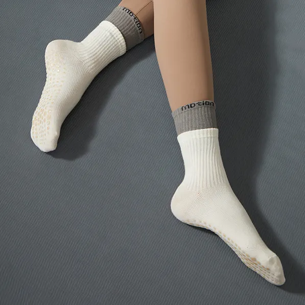 SHINBENE Wholesale Skate Crew Custom logo Cotton Sport Socks Anti Slip Casual Dance Yoga Socks