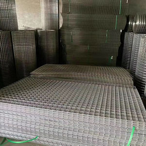 Hochfeste 4 X4 verzinkte geschweißte Drahtgitter platte Feuer getauchte Farmzaun platte - Product Image 4