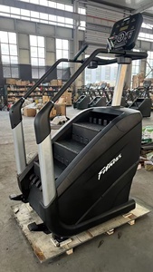 Appareil de <span class=keywords><strong>cardio</strong></span>-training commercial haut de gamme silencieux, à propulsion électrique, simulateur d'escalade - Product Image 3