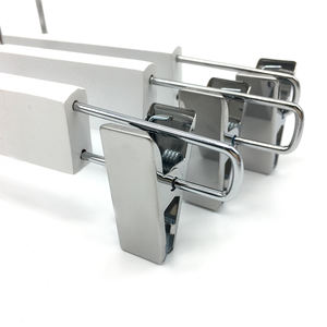 ไม้แขวนเสื้อไม้คุณภาพพรีเมียม / ไม้แขวนเสื้อคุณภาพสูง ไม้แขวนเสื้อไม้แบบกำหนดเองพร้อมโลโก้ - Product Image 4