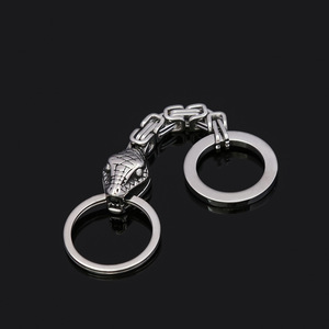 Llavero con cabeza de serpiente yunnique, llavero con forma de animal de acero inoxidable, colgante para llave de coche, regalo, hebilla de joyería unisex - Product Image 1