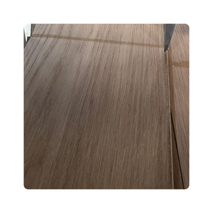 บรรจุภัณฑ์แบบกำหนดเองพื้นไม้วิศวกรรมที่ทนทานผลิตจากไม้เวียดนามพร้อมการติดตั้งง่าย - Product Image 1