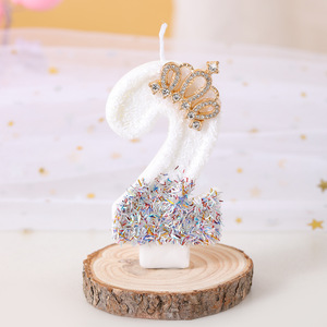Vendita all'Ingrosso di Decorazioni per Torte con Corone Eleganti, Candele Numeriche per Matrimoni, Feste di Natale e Compleanni, Direttamente dalla Fabbrica - Product Image 3