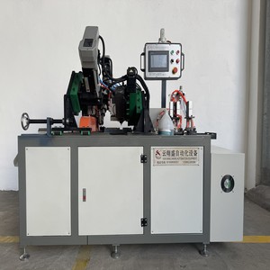 Macchina per la lavorazione dell'angolo di alluminio CNC fresatrice per finestre in alluminio componenti per nucleo PLC adatti per profili in alluminio - Product Image 1