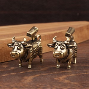 Adorno de Toro Volador de Latón, 2 Piezas, Decoración para el Hogar, Decoración del Zodiaco del Año Nuevo Chino, Artesanía Tradicional - Product Image 1