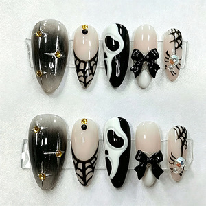 Uñas postizas de almendra para Halloween, estilo oscuro, con fantasmas gritantes, lazos y telarañas, puntas de uñas postizas terminadas para manicura DIY y fiestas. - Product Image 1