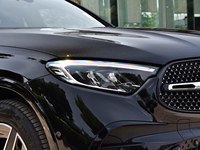 GLC 260 4MATIC Coupé SUV Révisé 2026 |   2.0T Turbo + Hybride léger 48V |   SUV Coupé de Luxe à Transmission Intégrale |   Voiture familiale intelligente 5 places