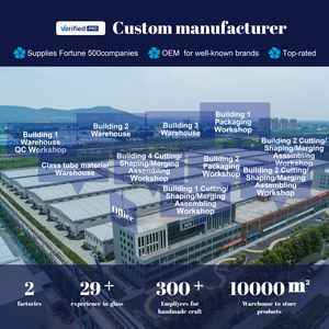 <span class=keywords><strong>Carafe</strong></span> à whisky en verre <span class=keywords><strong>de</strong></span> <span class=keywords><strong>cristal</strong></span> gravé avec logo personnalisé <span class=keywords><strong>de</strong></span> qualité supérieure et 2 verres <span class=keywords><strong>de</strong></span> roche coffret cadeau avec sous-verres dans une boîte en pin - Product Image 5