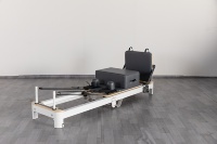 Machine de Pilates Reformer Durable en Aluminium pour Studio, Reformer de Pilates Pliant en Aluminium