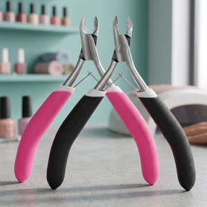 Coupe-ongles professionnels robustes de haute qualité pour adultes avec une large ouverture de mâchoire, lames en acier au carbone et poignées en plastique - Product Image 2