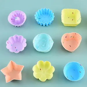 Set Van 9 Siliconen Muffin Cake Mal-Anti-Aanbaklaag Bpa Vrije Cupcake Pan Verschillende Vorm Siliconen Mal Food Grade