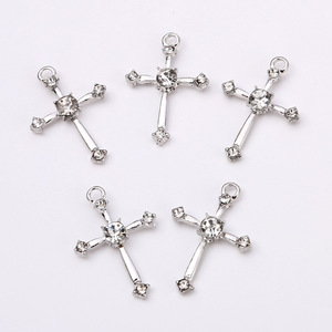 สร้อยข้อมือแบบไขว้ทำจากโลหะผสมแบบเรียบง่ายจี้เพทายคุณภาพสูงเครื่องประดับแบบทำมือเครื่องประดับจากโรงงานขายส่ง - Product Image 4