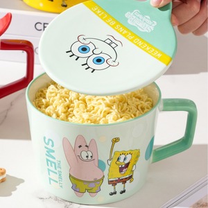 Bol à nouilles instantanées <span class=keywords><strong>en</strong></span> <span class=keywords><strong>céramique</strong></span> de dessin animé Bob l'éponge avec cuillère et couvercle, ensemble de vaisselle pour les foyers et les cadeaux d'anniversaire - Product Image 3