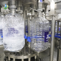 Machine automatique monobloc 3-en-1 pour le rinçage, le remplissage et le bouchage de bouteilles d'eau de 3L, 5L, 10L, 15L pour les liquides en grandes bouteilles