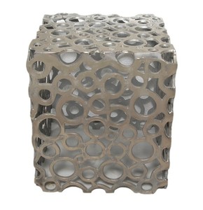 Ensemble de tables basses en métal modernes, tables d'appoint décoratives contemporaines, meubles de salon, finition dorée, design à motifs géométriques - Product Image 4