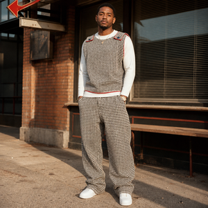 Completo Sportivo da Uomo con Logo Personalizzato, Stile Y2k Urbano, Gilet Senza Maniche a Pied-de-Poule e Pantaloni Larghi, Abbigliamento Streetwear - Product Image 1