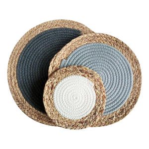 Sets de table ronds en herbe de courge et corde de coton, couleur unie, pour usage domestique, origine Shandong, lavage à la main. - Product Image 3