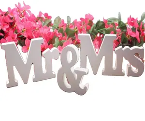 Mr Mrs Huruf Tanda 3D Huruf Kayu Putih, Dekorasi Huruf Kayu Mr dan Mrs untuk Pesta Pernikahan Meja Dekorasi Alat Peraga Foto