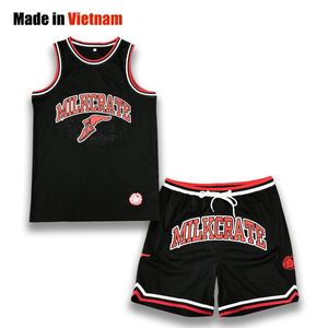 Ensembles d'uniformes de basket-ball unisexes personnalisés, imprimés professionnellement, 100% polyester respirant, séchage rapide - Product Image 1