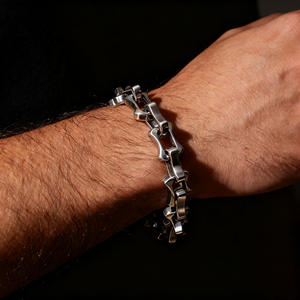 Pulsera de Acero de Titanio de Moda, Superventas Transfronterizas, Cadena de <span class=keywords><strong>Quilla</strong></span> Dominante, Hueca, Hecha a Mano, Estilo Europeo y Americano - Product Image 2