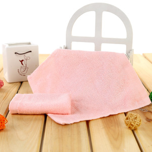 Débarbouillettes <span class=keywords><strong>et</strong></span> serviettes <span class=keywords><strong>de</strong></span> <span class=keywords><strong>toilette</strong></span> hypoallergéniques en bambou biologique personnalisées <span class=keywords><strong>et</strong></span> réutilisables pour les nouveau-nés. - Product Image 1