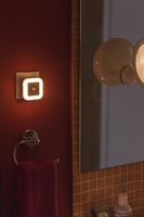 Veilleuse LED carrée sans fil, éclairage blanc chaud, design minimaliste, mini lampe ABS avec capteur de lumière, prise EU/US, pour chambre à coucher et chambre d'enfant
